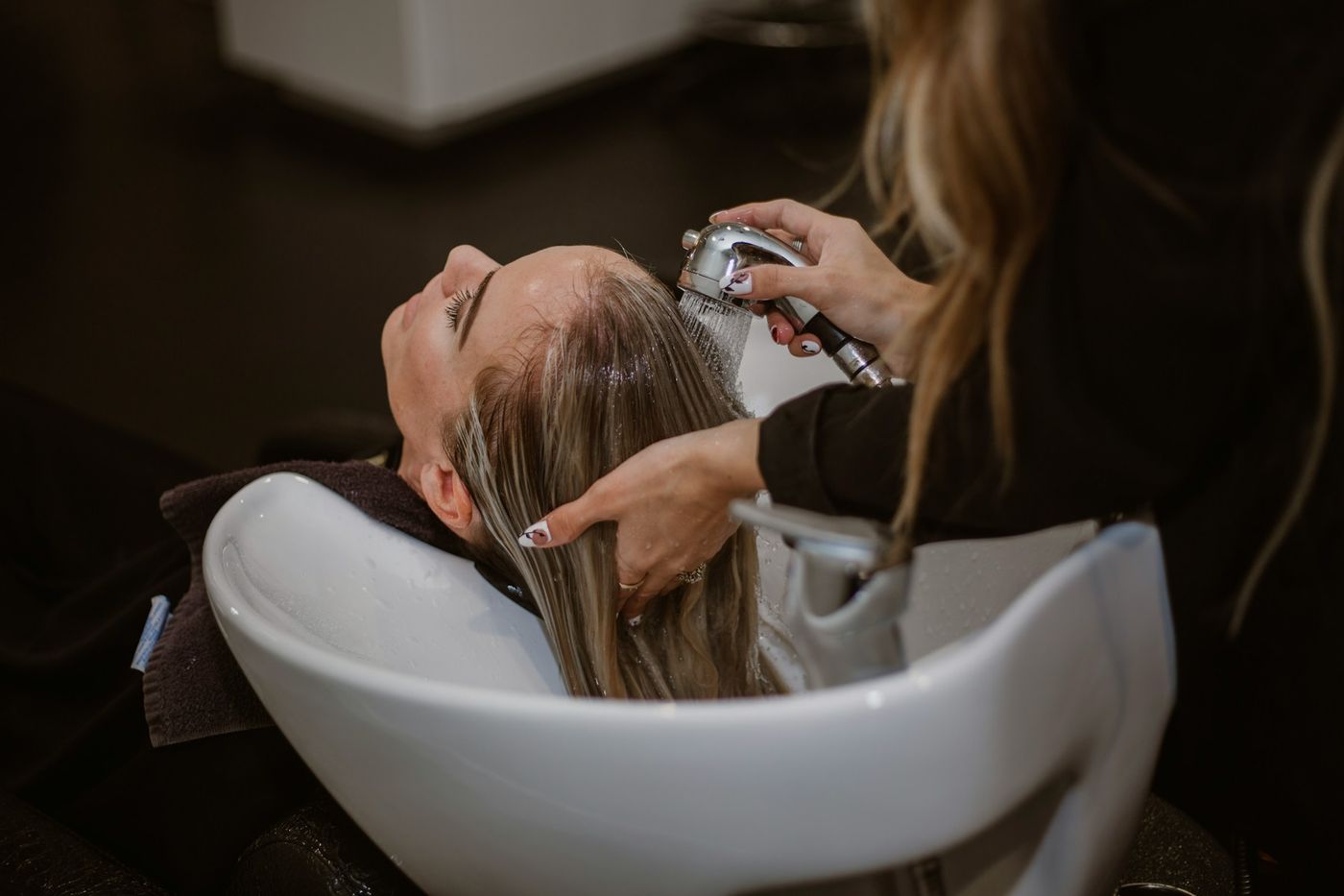 Shampooing et soin au bac